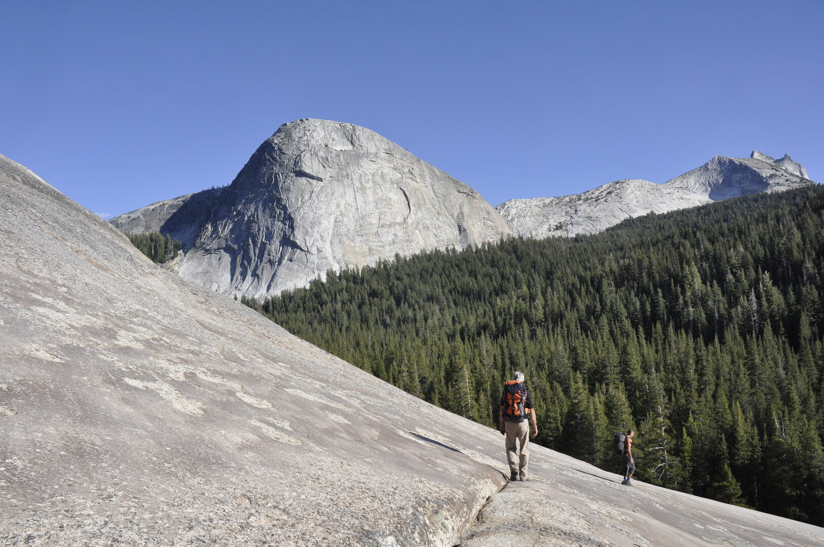 Hikers on Fairview Mountain Trail